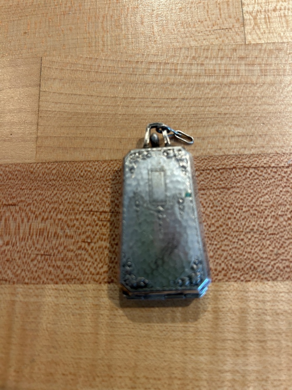 Silver-Tone Decorative Victorian coin holder Pendant - Silverplate. Unusual - Picture 3 of 5